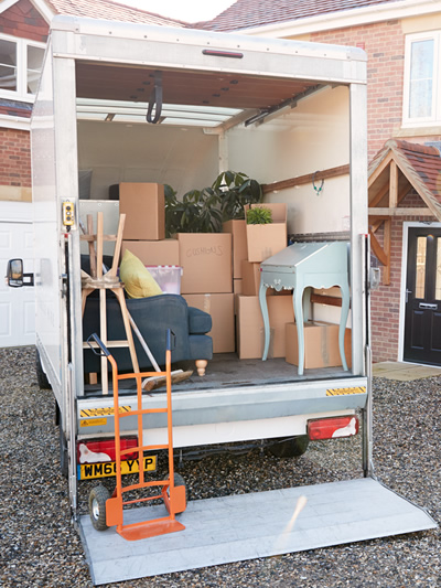 Booking a removal service is easy Removals Prices Image